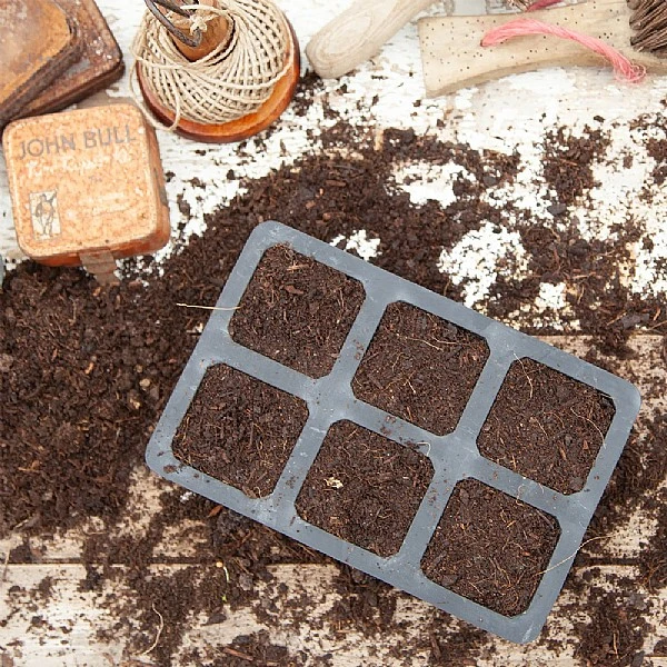 Wildlife World 6 Cell XL Natural Rubber Seed Tray 2 Wildlife World 6 Cell XL Natural Rubber Seed Tray - Image 2